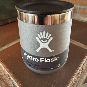 Hydro Flask Gray Wine tumbler with lid